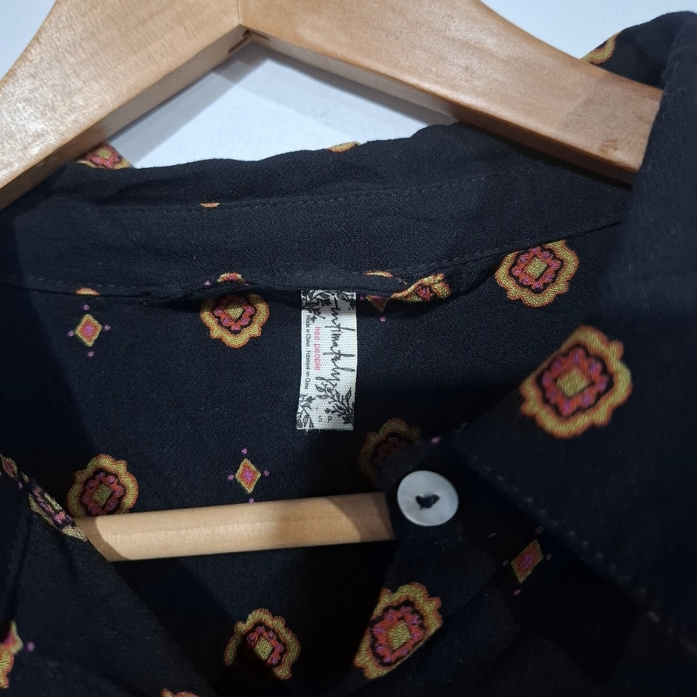 Free People Intimately Button Up Womens shirt Medallion Print Flowy Sz S Petite - Picture 7 of 12